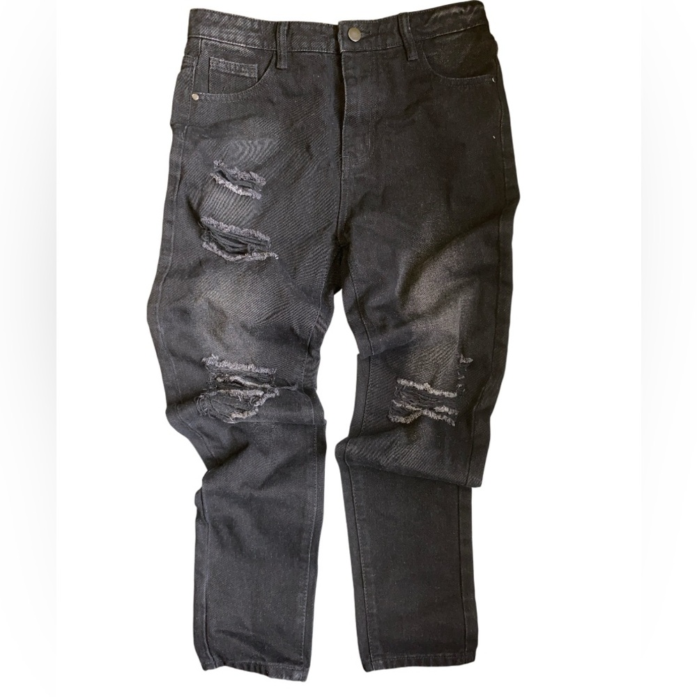⭐️ 3/$15 • Boy’s • Black • Distressed Jeans